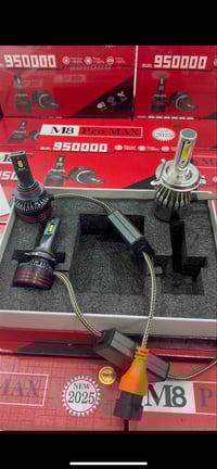 لايت سيارة • ابيض قوي • بلكارتونه