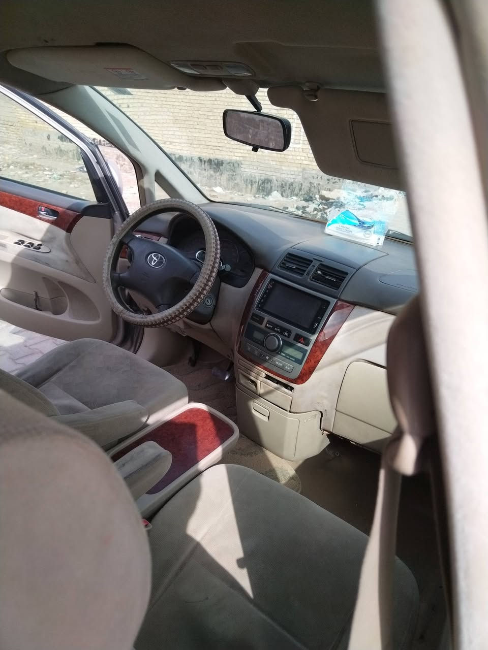 ابسم للبيع مكفوله من الضربه والكصه والعيب الشرعي كير مكينه حداديه تخم تاير كله جديد تبريد تدفئه سياره مبطنه عازل وشادله كيج حماوه بيه جراد بالبنيد وجزء من والقماره وبيه باب عكس السائق مبدل اصلي
موديل ٢٠٠١
بأسمي رقم مثنى الدولي سعر ١٠٨ وبيه مجال مكان السماوه _الخضر  للاستفسار الاتصال ***********
