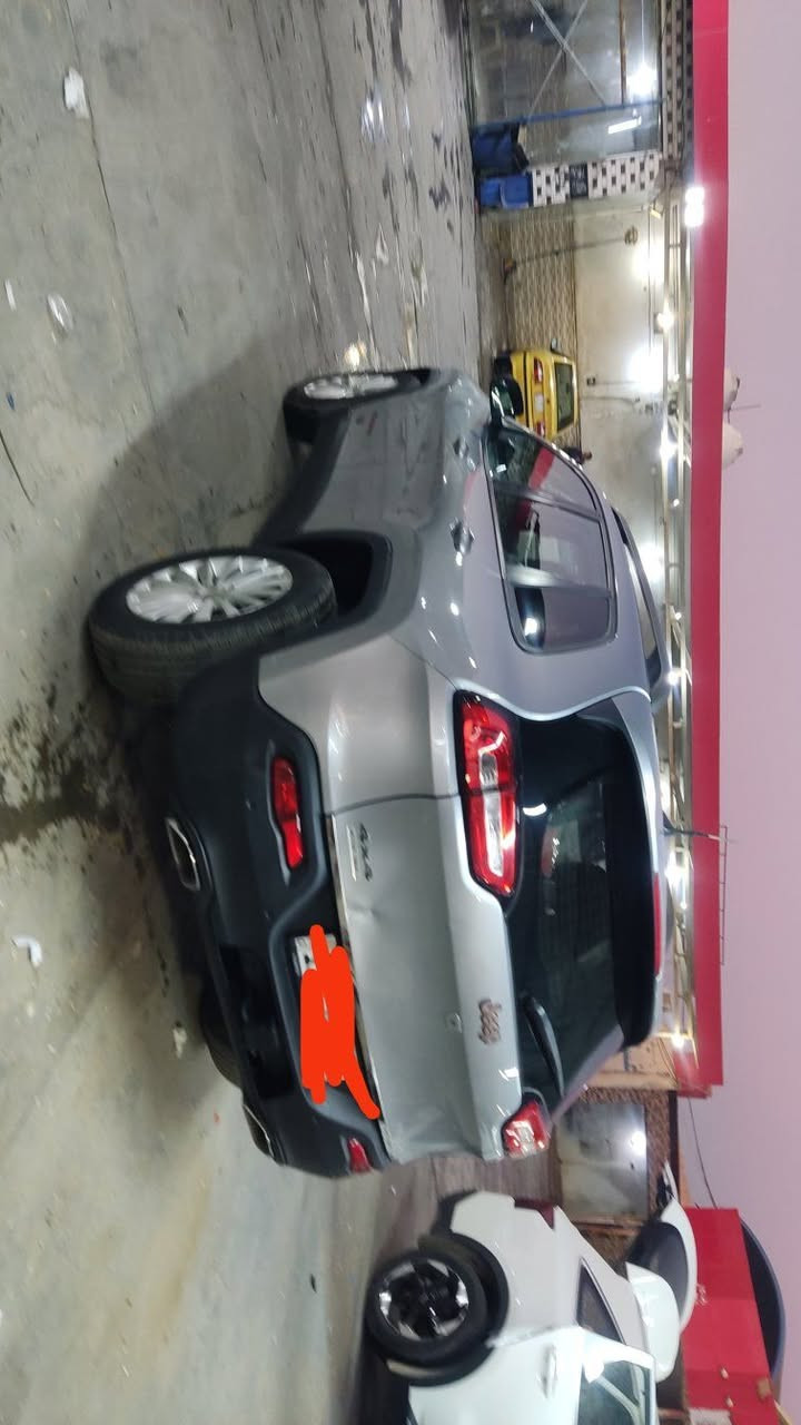 سلام عليكم جيب بزون لبيع 2017 حره تحويل ثاني يوم بغداد مكانه في ميسان مركز المدينه بسم صديقي حادثها جاملغ وبنيد صبغ بدون دواخل ولا إرباك ضارب مكينه سته سلندر شاشه كبيره كشن كهرباء حساس خلفي اشاير ترحيب فور ويل تشغيل بعد بصمه ابواب وتشغيل بنراما رادارات جانبيه سياره جاهزه من كير مكينه تبريد حداديه تايرات على الفحص السعر 132 ورقه لاستفسار ***********
