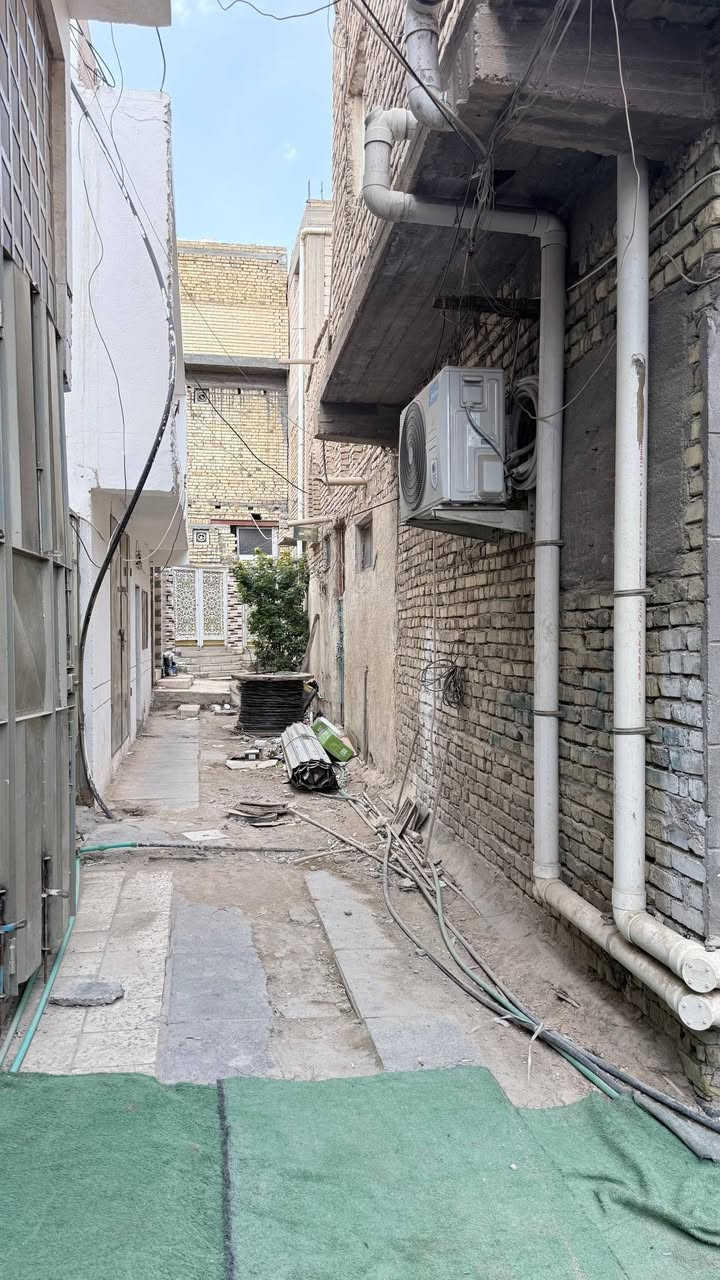 بيت للبيع طابو صرف 

داخل السوك
خلف البريد
داخل دربونه العصفورين

مساحه ١٠٥م

طابق واحد بناء قديم
غرفه عدد ٢ صاله استقبال
مطبخ صحيات

الروفان للعقار 
***********
