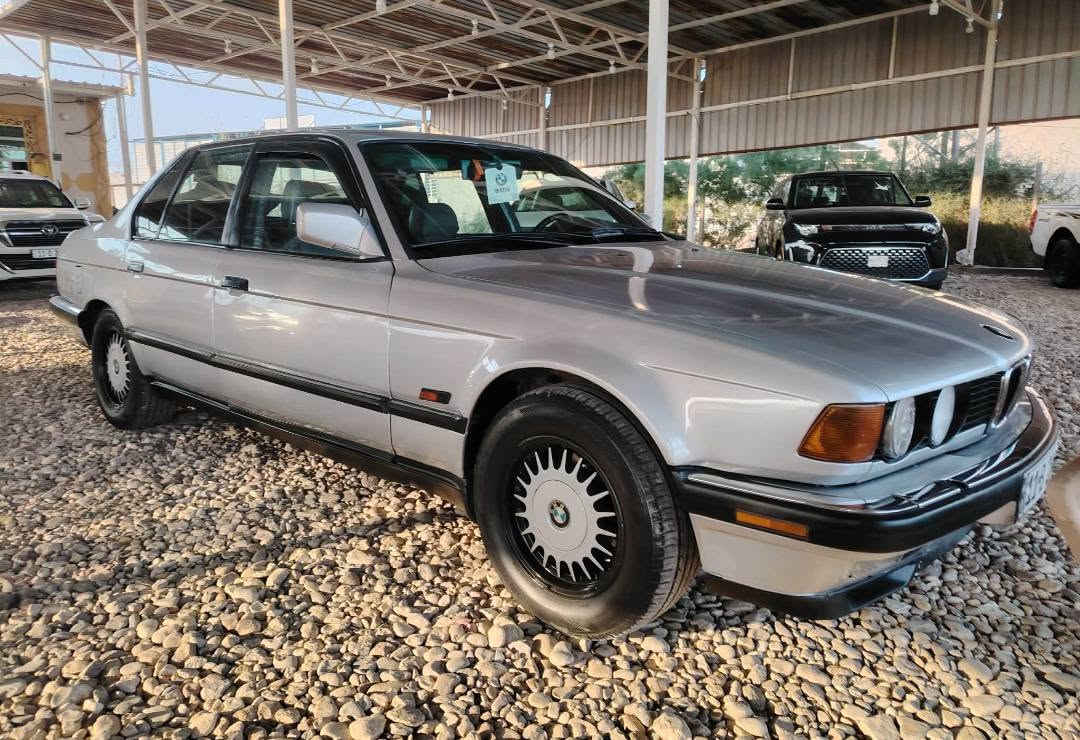 السلام عليكم للبيع BMWحجم735السياره جديده وجاهزه رقم بغداد بسمي تحويل مباشر السياره جاهزه للاخير مكينه وكير وكشر وتبريد وصدر امامي خلفي صبغه جديده عله ايدي الف متخسر عليهه
السعر 60وبيهه مجال 
العنوان بابل الشوملي 
***********
السلام عليكم للبيع BMWحجم735السياره جديده وجاهزه رقم بغداد بسمي تحويل مباشر السياره جاهزه للاخير مكينه وكير وكشر وتبريد وصدر امامي خلفي صبغه جديده عله ايدي الف متخسر عليهه
