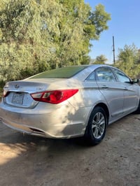 سوناته 2010السعر 80 07802041621.                          07823201391