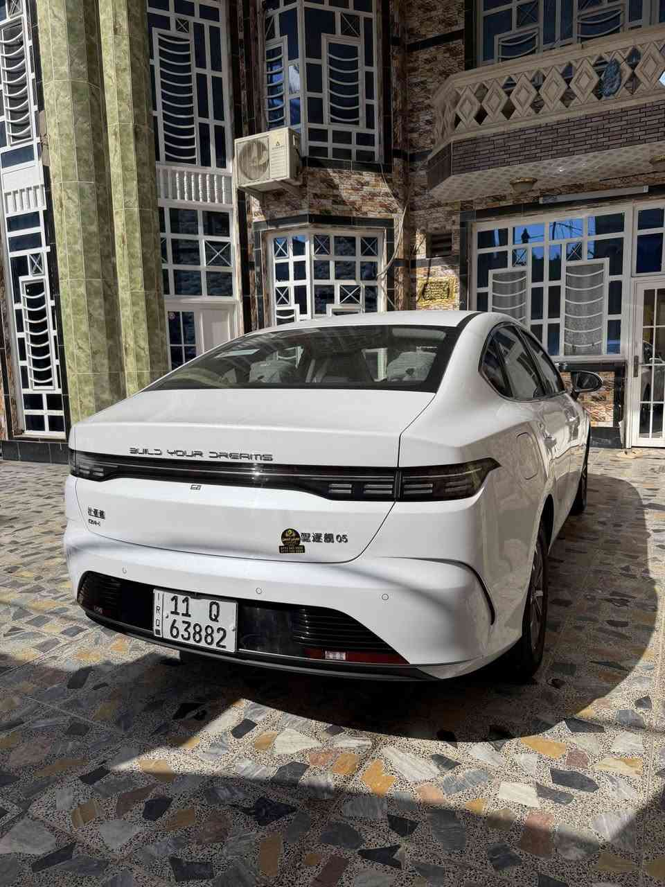 السلام عليكم 

بي واي دي 
دستروير 2025 
مستخدمة 3 الف 

شاشة قلاب 
داخل ابيض 
السيارة وضعية الشركة مكفولة 

عدة كاملة مع شاحنة 
السعر 18200 وبيها مجال  

مكاني بغداد البلديات 

***********
