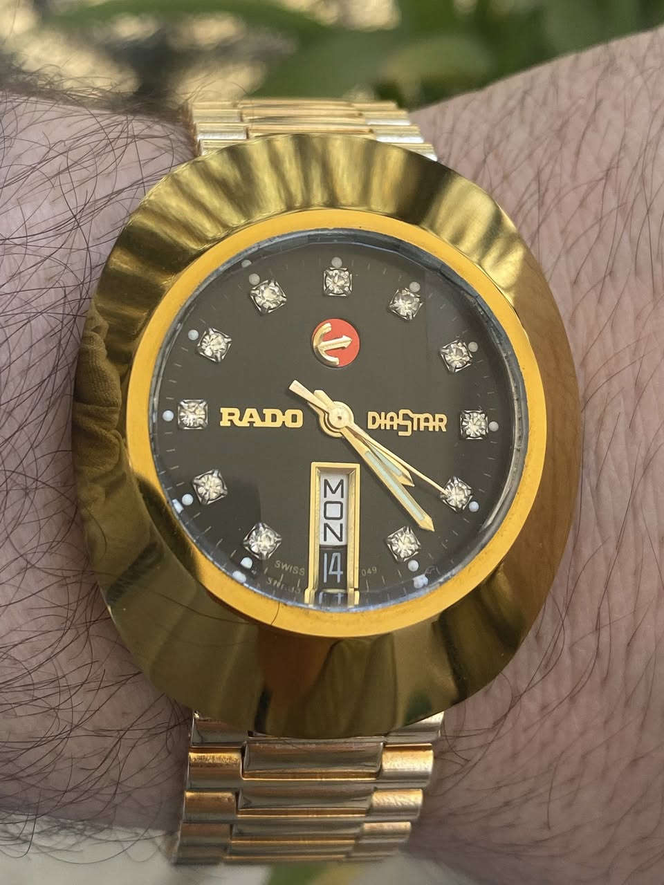 السلام عليكم
نوادر القطع السويسرية
رادو ديستار
سويسري اصلي 
اتوماتيك 
نظافة ٩٥٪؜
طلاء ذهب ثابت
ارقام الماس 
زجاج كريستال ضد الخدوش 
 مقاومة للماء 
القطر ٣٦
يوجد توصيل لجميع المحافظات 
***********
