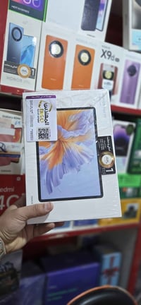 هونر باد V9 • ذاكرة ٢٥٦ جيجا/١٢ جيجا • بطارية ١٠١٠٠