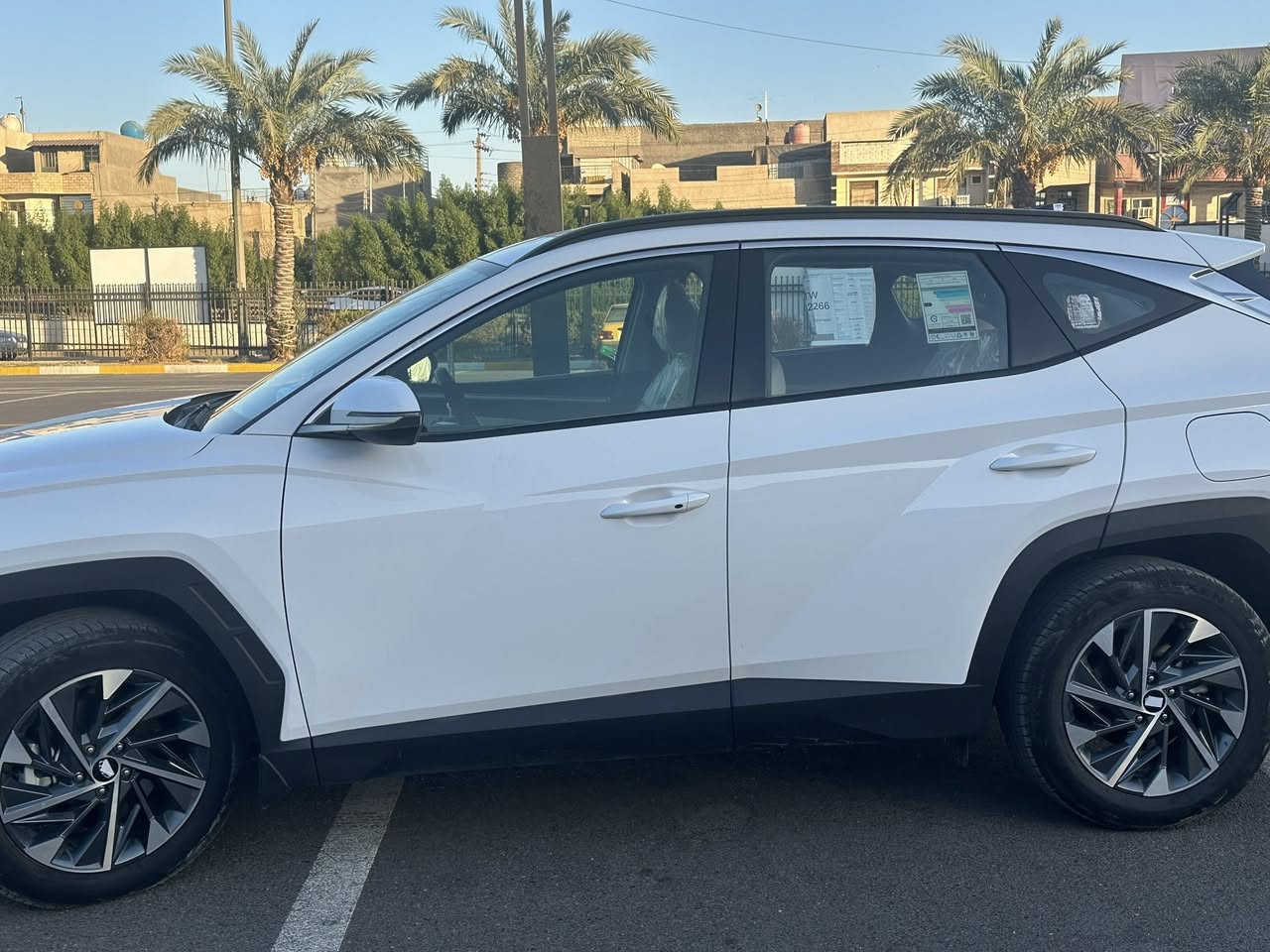 السلام عليكم 
للبيع | هيونداي توسان 2024 خليجي رقم اربيل 
السيارة بحالة الوكالة مكفولة كفالة عامة 
الممشى: 6,000 كم فقط

مواصفات الخليجي:
 • بدون بانوراما
 • شاشة لمس
 • كاميرا خلفية
 • تحكم ستيرن 
 • تبريد قطعتين 
محرك 2000 دوش 
استعمال شخصي ونظيفة حييل  
ما محتاجة أي صرف
السعر 225$ وبيها مجال بسيط  
للاستفسار : ***********
