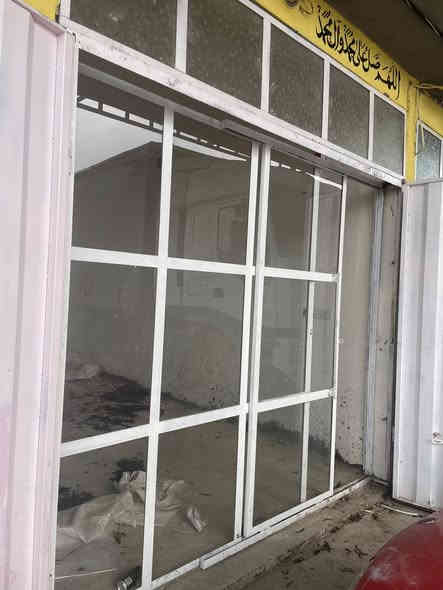 السلام عليكم
جام خان عدد ٣ ثنين سلايت واحد مغلق هوا وجامه شغل جديد 
للبيع مكاني العزيزيه ***********
