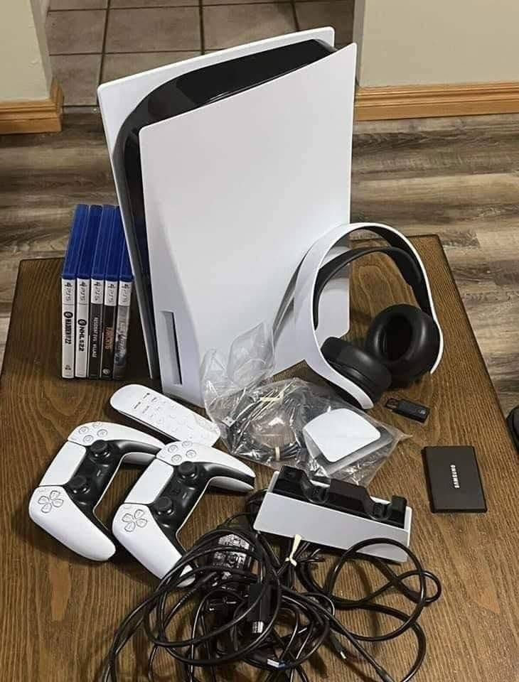 Ik heb een PS5 Pro-console te koop, ik verkoop hem goedkoop omdat het stoffig wordt en ik heb hem niet nodig, alle kabels zijn inbegrepen plus het spel, neem alsjeblieft privé contact met me op


**إذا كنت صاحب هذا الإعلان وتريد حذفه لأي سبب، رجاءا أرسل رسالة إلى الدعم الفني**