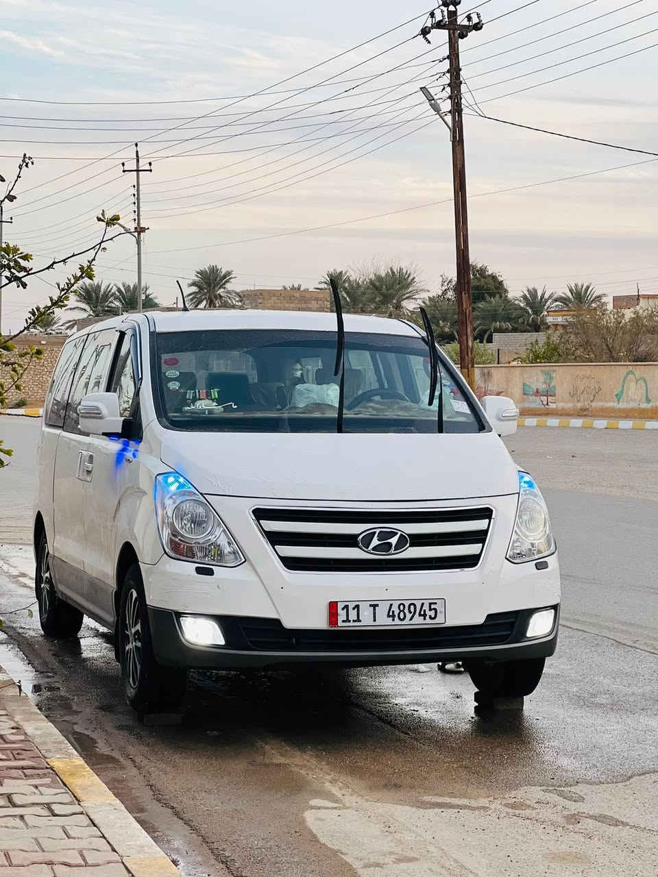 السلام عليكم 
بسبب الوعود الكاذبه اعد النشر
ستاركس 2011رقم بغداد 
البارحه طلعت من تجفيت
كير محرك صدر تاير ربع ماتخلي عليها
العنوان الانبار قضاء حديثه 
السعر 163وبيها مجال
ترهم مراوس ب كامري
رقم الهاتف ***********
