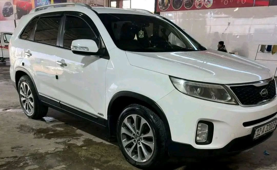 سورنتو موديل 2013شكل 14محرك V6بلادي مامفتوح بيها بوند مطوز اثر ستايكر  وبيها رصعا صغيره بالباب  سياره بدون ضرر بدون صبغ بدون دواخل بصمة ابواب وبصمة تشغيل وترحيب وبيها مواصفات مذكوره بالمنشور رقم نينوى جديد سنويه جديده  كابون بانزين سياره مال جناي شرط التحويل #السعر_175وبيهامجال شاري اتصل على الرقم ***********مندوب الثقه باادارت ابو محمود بيع سريع عندك سياره تريد تبيع ارسل صور السياره على الواتساب  ***********موصل الايسر
