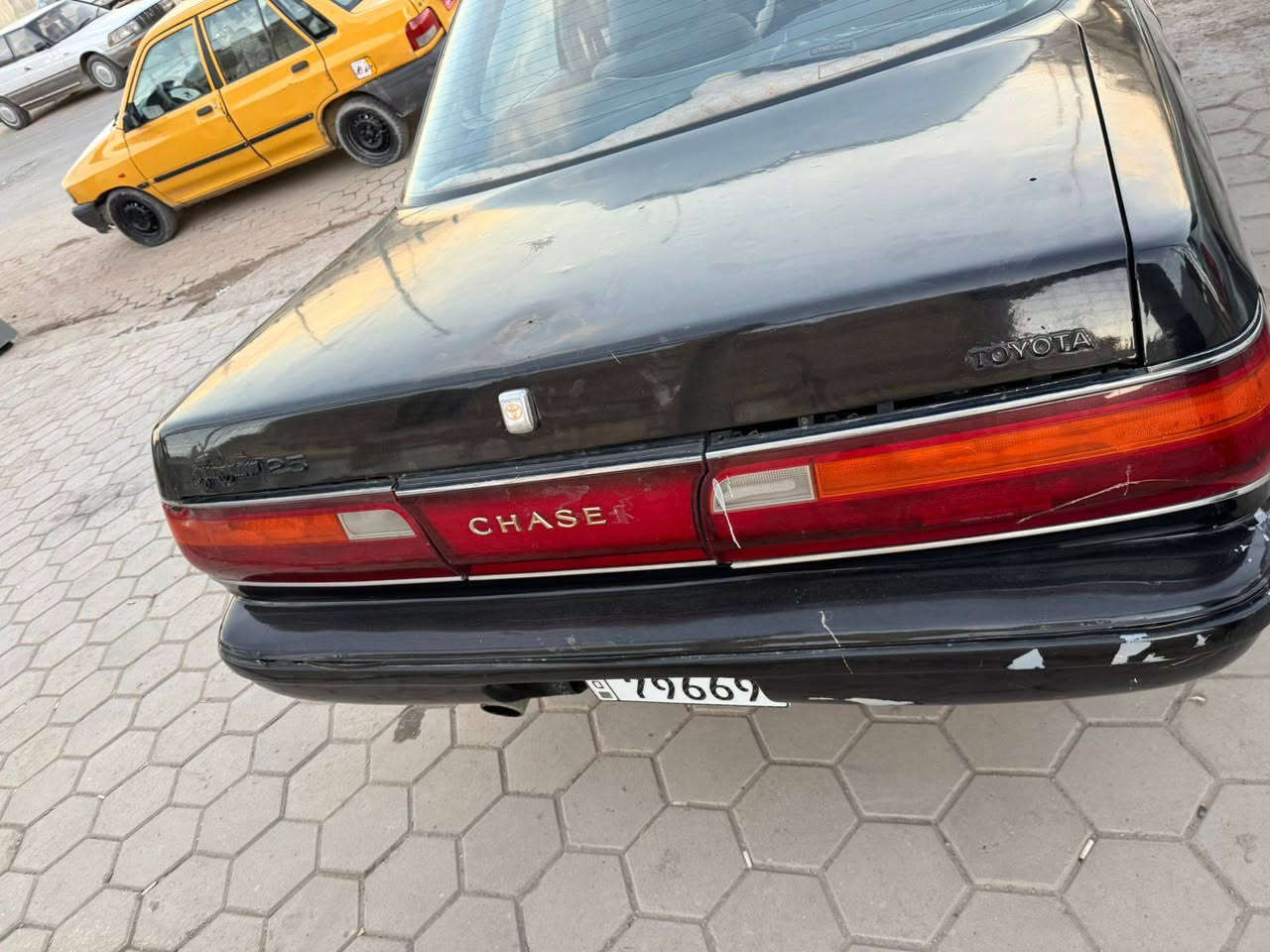 @إشارة   بيع مستعجل السلام عليكم للبيع شيزر مديل ١٩٩٣ مكفوله من كص وضربه محرك 2500 كير ومكينه وحداديه مكفولات تبريد شغال رقم بغداد دوالي غرفته حلوه كهربائيات كله شغاله مكان السياره نجف السعر ٣٨ وبيها مجال قليل *********** مكلف بل نشر اتواصلو عل رقم وال سياره جاهزه مابيه كل نقص
