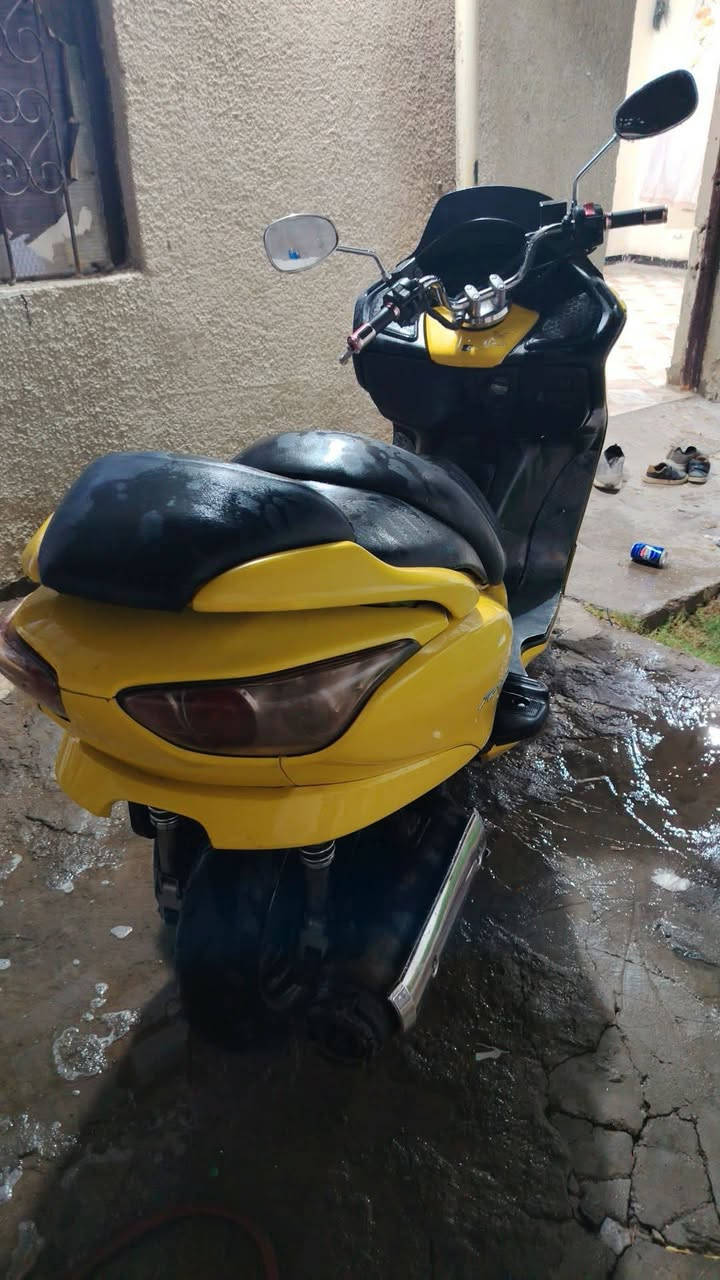 فورزا ٠٩ للبيع فقط
مكانها بغداد جسر ديالى للتواصل ***********
بس الواقيه الخلفيه بعدني ماشادها دراجه كامله مكمله وحلوه الصور مال مستعجل
السعر مليون وبيها مجال جدا بسيط
