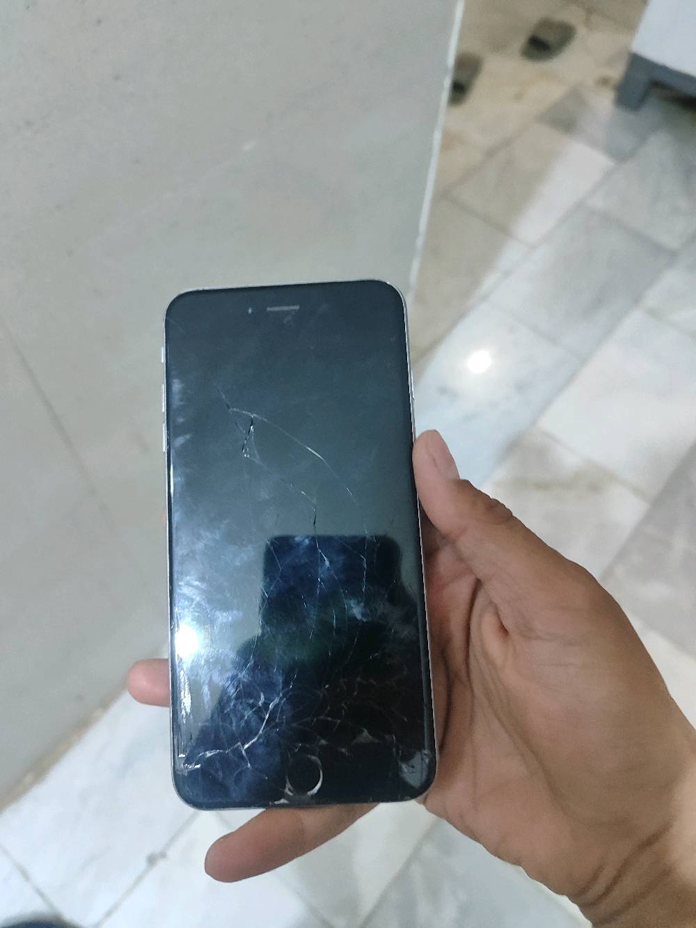 ايفون 6 لمس متوقف سعره 35 مكاني سماوة تواصل واتساب ***********
يفيدك جهاز ثاني لحتياط او حك شغلك او حك دقه نشر
