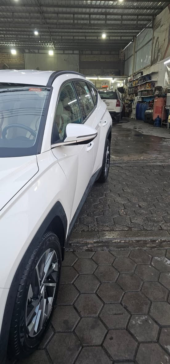 توسان 2024 بغداد بأسمي خليجي ماشية 21 الف قابل للزيادة
مكفولة السيارة كفالة عامة بيها خدش 
بالدعامية فقط
موجوده بالنجف رقم صاحب السيارة    ***********￼
السعر 220$
