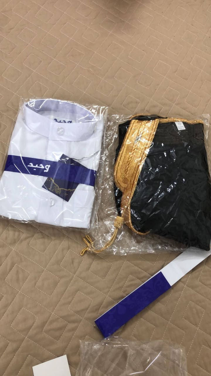 بنات ٢ دشاديش وعبايتين جبتهم جهالي من عمر ٦ شهور لحد سنه بعدهم بجيس اخذت ب٢٠ والله هسه اريدهم ١٥ قفل دشداشه وعباه


**إذا كنت صاحب هذا الإعلان وتريد حذفه لأي سبب، رجاءا أرسل رسالة إلى الدعم الفني**