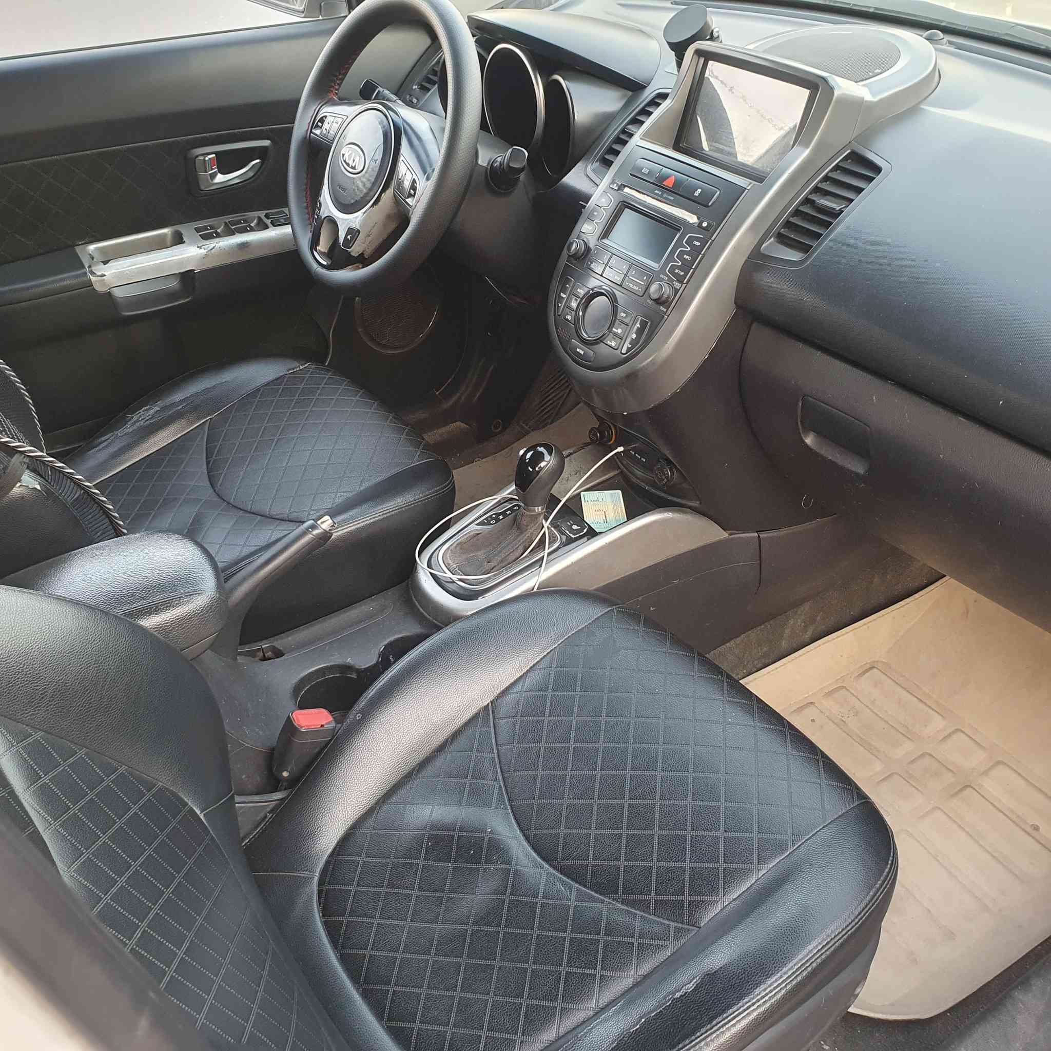 سلام عليكم كيه صول موديل 2013 فول الفول بيها صبغ ٣قطع شخوط صدر امامي وخلفي جديد تخم تاير جديد عنوان بغداد مدينه الصدر  سعر بشدة   ***********
