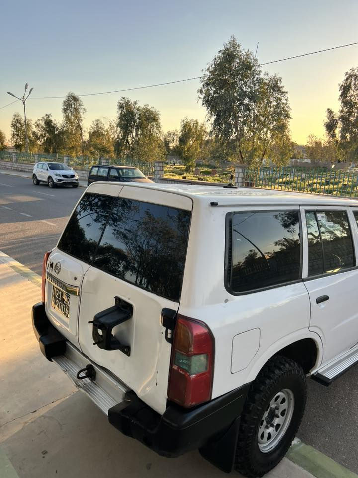 سلاوی خقاتان لئبئ پاترۆل مۆدئل ٢٠٠٨ بەخ ٤٥٠٠ مزایدەی دیالە کتابی مزایدەی لەگەلە عام بۆیاخ لەسەر ساقی شانسیو گئرو مەکینەو دەبلو تەبرید ساردو گەرمی هەموی بە شەرت جوارتاییەی لۆک m لەژئریەتی  گشت گیانی بەشەرت لەکەلارم  سعری ٧٣ مەعمەلەیە برایانە ***********
