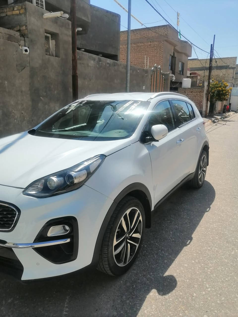 موجود سبورتج خليجي موديل 20بيه تبديل بنيد وباب سايق وجاملغ جه سايق فول للخير عدا بصمه لون ابيض ماشيه 60الف حقيقي
اي استفسار 
الاتصال *********** مكاني سماوه
