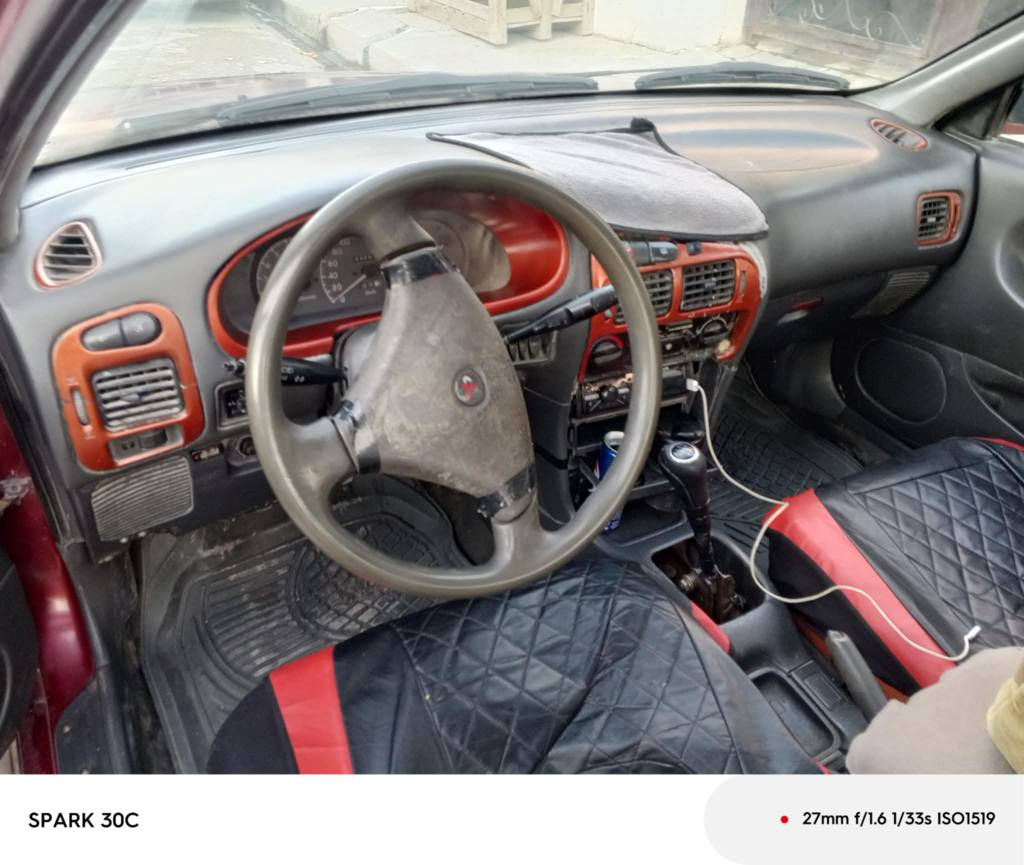 لانسەر مۆدیل93کیرو مەکینەی بەشەرت جارجام کارەبای تەبریدی مەزبوتە بە س رادیتەی تەبریدی بیوانیە دەنا کیشەی نیە وەکالەو بەناوکردنی بەشرتە ساحیب سەنەوی لەکەرکوک دادەنیشیت وە کۆبۆنی بەنزینیشی لەکەڵە هەرجوار تایەی نویە تازا بەسترایە بۆی سەنەوی تا2029نوی کراوەتەوا بنیمان کامل توند کردتەوا کیشەی نیە کەرمی مەزبوتە سحریشی 24محامەلە *********** لەهەولیرا أربيل, العراق
