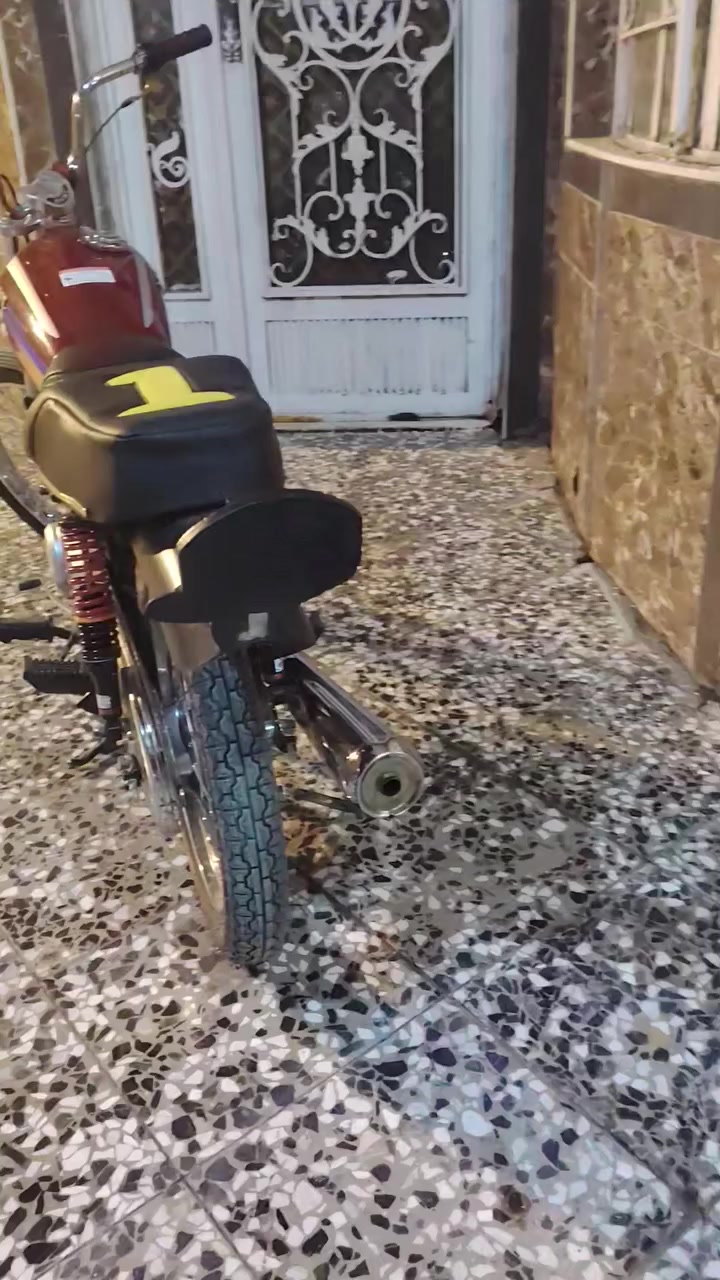 السلام عليكم دراجه اوراق صولي تعمير 25 مكينه رابيدو مفتوحه السعر 850 وبيها مجال***********
