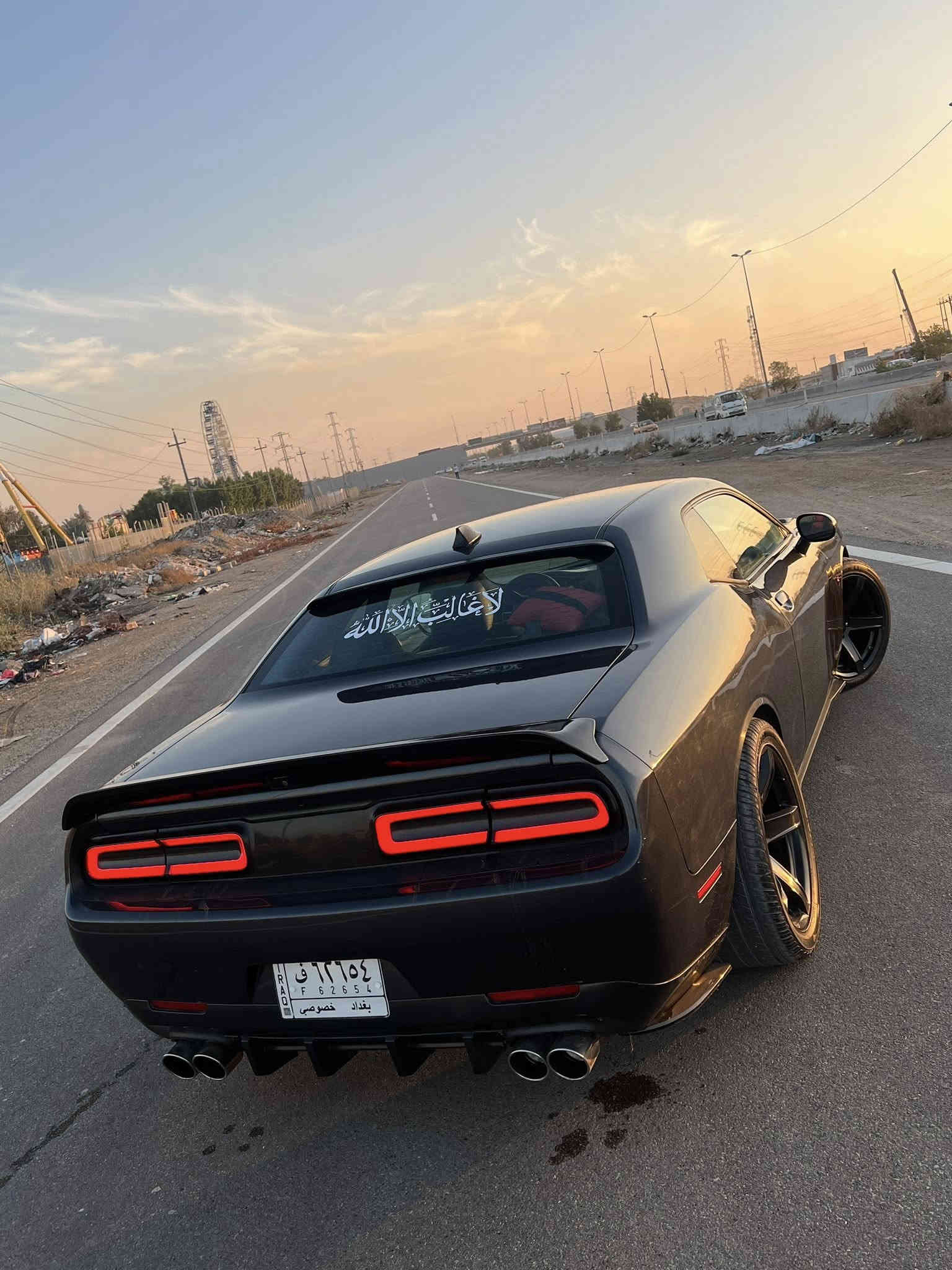 � للبيع – جالنجر SXT 🚘
• الموديل: 2019

 • الفئة: SXT

 • ماشية:180 الف كيلو

 • ⚠️المواصفات: 

 -كاميرا - -كشن كهرباء -كشنات جلد -قطعتين تبريد -تحكم ستيرن جهتين -نظام سبورت -مكينة 6 سلندر 3600

 • الملاحظات: قطعتين جاملغ  + تحديث البنيد .) 

.السعر 170

📞 للاستفسار: ‭0773 930 5796‬
