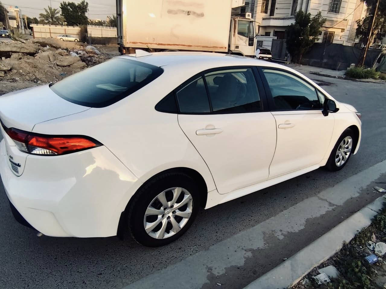 السلام عليكم
————————
كورلا (2023) LE هايبرد
حادثها بسيط بدون ايرباك موضح في الصور 
صبغ باب + جاملغ فقط 
———————————————————
مواصفات  LE معروفة 
محرك  1.8 هايبرد 
———————————————————
عداد السيارة ( 45 )الف ميل 
ماشية بالعراق ( 6 ) الاف ميل فقط 
———————————————————
مكان السيارة بغداد . الدورة
————————————
السعر ( 165 ) وبيها مجال بسيط
هـ ( ‭0770 809 3323‬ ) 
————————————
ملاحضة مكلف بالنشر
