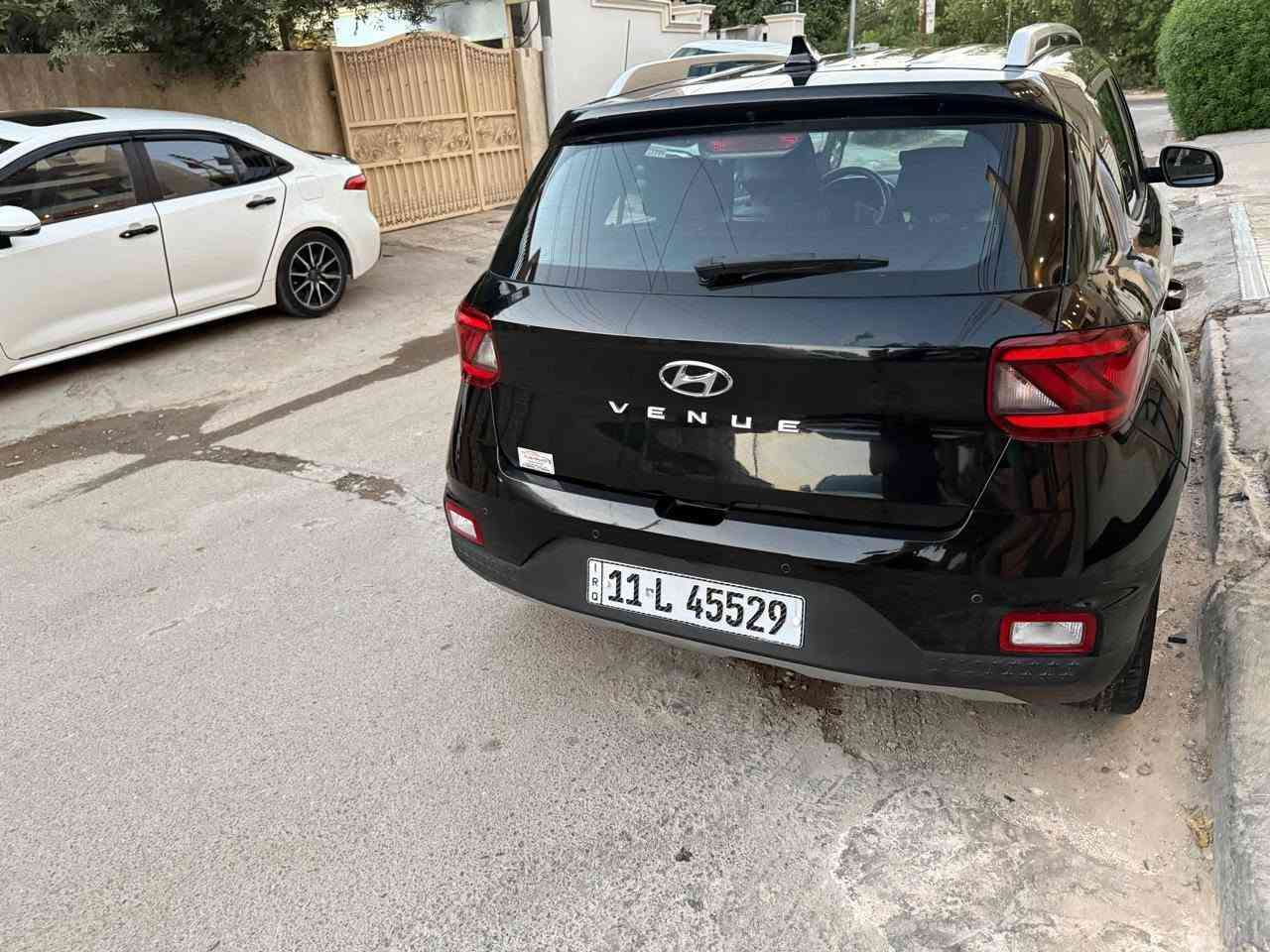 السلام عليكم كيا فينو موديل ٢٢ لون اسود محرك ١٦٠٠ نظيفه جدا مكان حي الجهاد التواصل فقط اتصال غير متواجد عل الفيس *********** السعر ١٣٧ وبيه مجال
