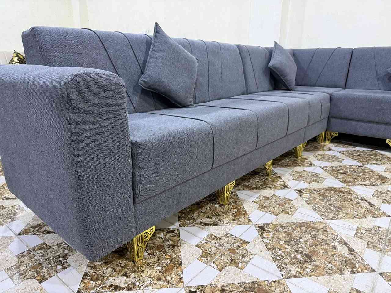 ئةم زاويية ١٠نةفةريية
بؤفرؤشتن لؤك بةكارنةهاتوو
ئيسفنجي ١٠سانتة 
ژم***********
شوين كةلار
