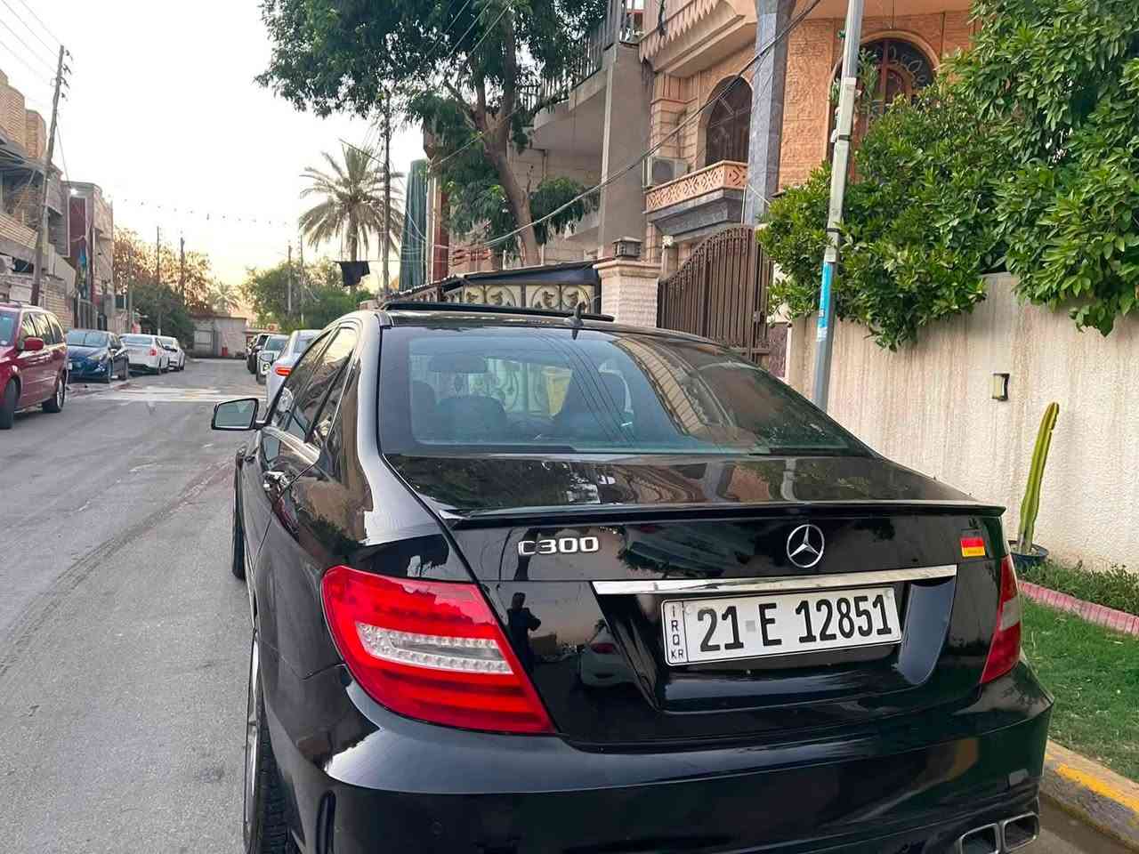 موديل 2010
صور المكانت الي صبغت بيه موجودات داخل المنشور 
C300 سته سلندر في
صدر جديد 
تبريد جديد 
تخم تاير سياره جاهزه رقم سليمانيه هزه جديده مساقطه
سياره جاهزه عله آخر حبايه بدون اي نقص عنواني بغداد الكاظميه ***********
*********** السعر 123وبيه مجال
