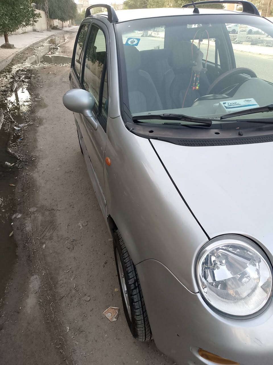 السلام عليكم عندي سياره كيوكيو موديل 2013 كير ومحرك وصدر مكفول مكان السيارة حي العدل  شارع الأسواق المركزية رقم الهاتف *********** سعر السياره 33ورقة
