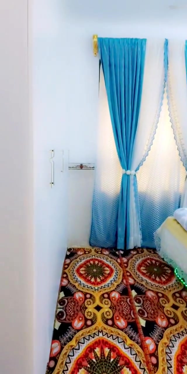 غرفه خشاب انديف تركي شغل من شركه عراقية البيع.. كاونتر خشب انديف تركي سنك مرمر كريمي وياه ملحق وماركت طويل البيع


**إذا كنت صاحب هذا الإعلان وتريد حذفه لأي سبب، رجاءا أرسل رسالة إلى الدعم الفني**