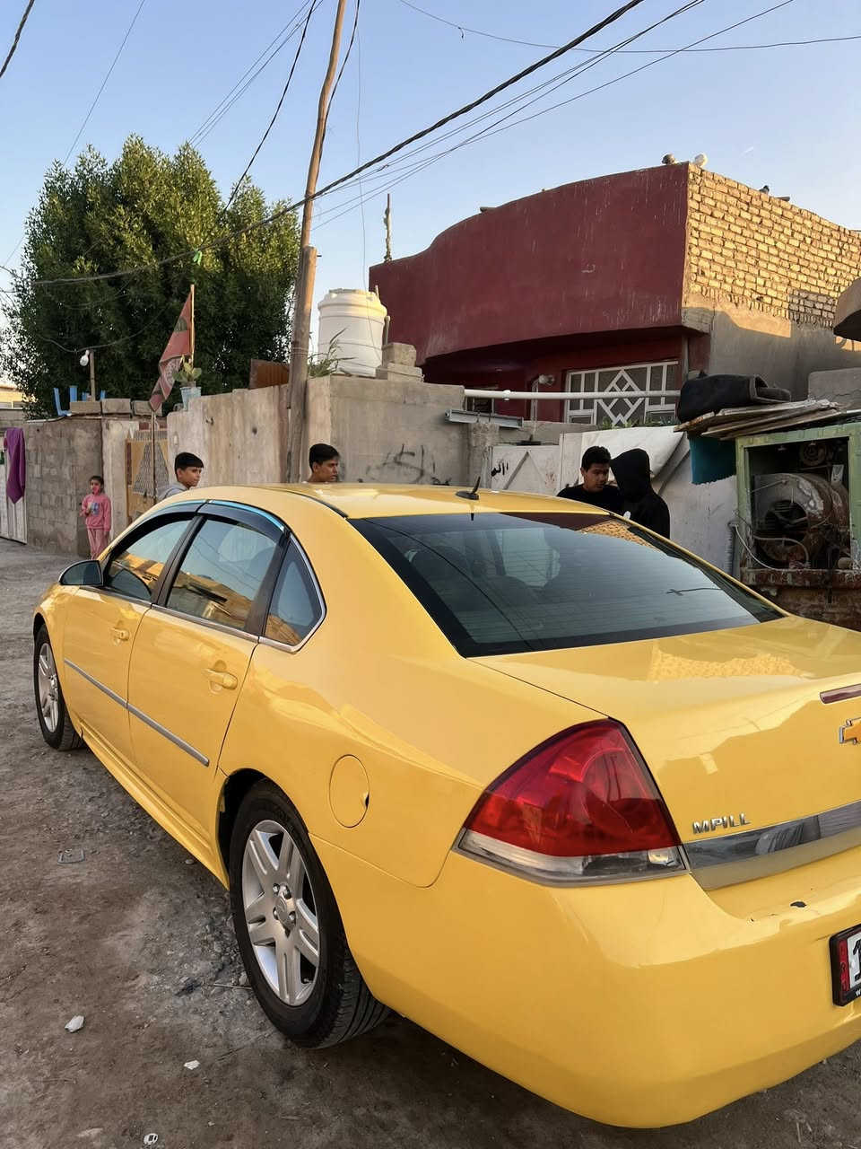 السلام عليكم شوفرليت امبالا 2010 السياره جاهزه عله آخر حبايه مكينه كير حداديه تبريد تدفئه كله بشرط سياره حادثها يم قبق البانزين فقط الباقي كلين سياره بلاديه داخل ابيضّ ويل 18 ويا تخم تاير صالي 10 أيام من شادهن سياره عليها ادامه كامله رقم نينوى دولي السعر 72 وبيها مجال أو مراوس بخصوصي 
مكاني واسط صويره ***********
