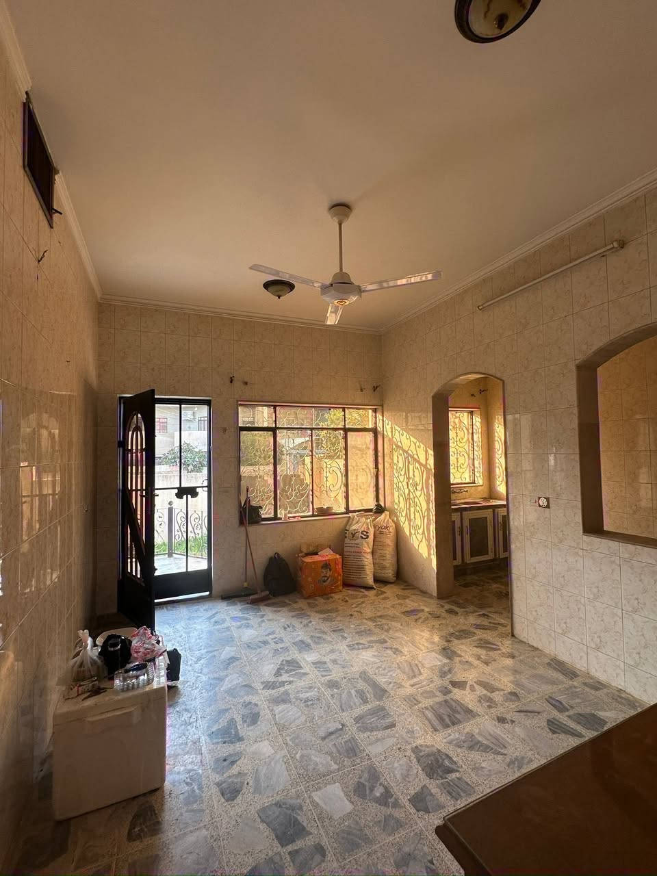 🏠 دار  للإيجار بمساحة ٢٨٠ متر 👉 طابق واحد فقط 

◀️ الموقع / حي المشراق ( الفرع المقابل لجامع ذي النورين  ) خلف السائدين 

◀️يتكون الدار  /غرفتين نوم + استقبال + هول  وصحيات ومطبخ  وسرداب  

◀️الدار بحالة جيدا لسكن ومنطقة هادئه لسكن العائلي 🏡

◀️ للاستفسار الاتصال 

    ☎️ ***********
☎️ ***********
ستقبل عقاراتكم و طلباتكم على الارقام اعلاه او مراسلة صفحتنا او زيارة المكتب
