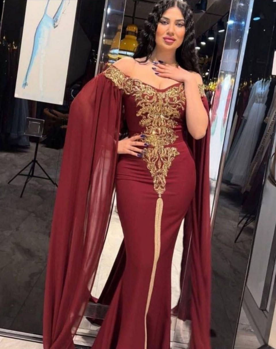 فستان عقد او حنه ، بسعر مناسب ملبوس ساعه وحده بالبيت ، جديد ونظيف ويخصر الجسم ، اللي يفيدها تراسلني خاص


**إذا كنت صاحب هذا الإعلان وتريد حذفه لأي سبب، رجاءا أرسل رسالة إلى الدعم الفني**