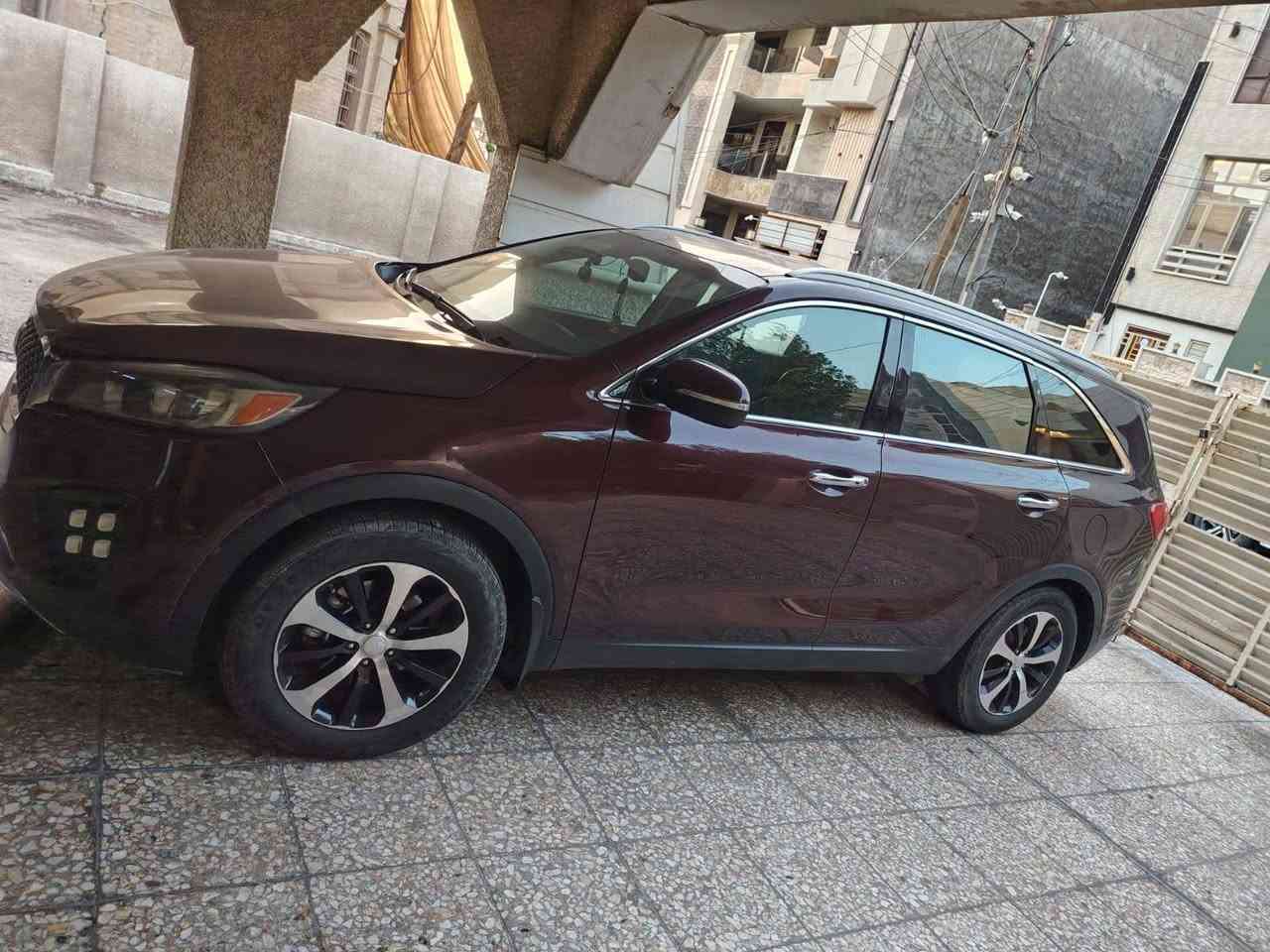 من رخصت الادمن كيا سورنتو ١٧ أمريكي فووول مواصفات رقم بغداد دولي بسمي ضررها فقط دعامية وبيها شوية شخط بالجاملغ الخلفي مصبوغ فقط الشخط كير محرك مكفولات ٦ سلندر ٧ راكب ٣ قطع تبريد داخل جلد كشنات كهربائية رادار بصمات فووول ماعدا الفتحة الشراي يتصل *********** مكان السيارة بغداد
