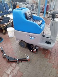 مكينة غسل ارضيات • ايطالية • السماوه العسكري