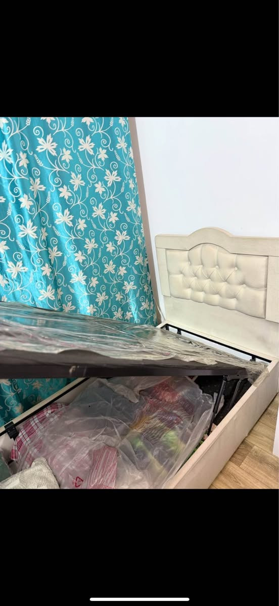سرير مخزن نفر استعمال قليل نظيف اخو الجديد السعر ١٥٠ الف وبي مجال بسيط العنوان بغداد الحرية بغداد, العراق


**إذا كنت صاحب هذا الإعلان وتريد حذفه لأي سبب، رجاءا أرسل رسالة إلى الدعم الفني**