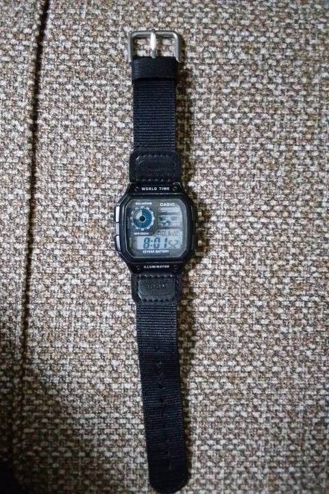 ساعة Casio اصلية واللّٰه يوم وشهر و قت و ثواني و ضوة كل هاي بيهة كاسيو AE-1200WH موصفات كاملة ضد الماء و مستخدمة كلش قليل السعر 45الف وبي مجال 40 الف موقعي حي العامل هذا رقمي ***********