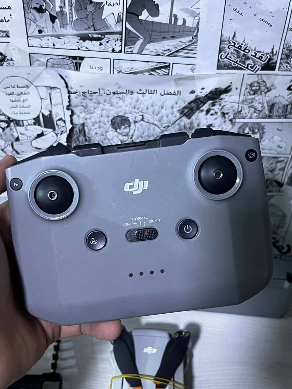 سلام عليكم
درون dji mini 4k combo☘️
.
ثلاث بطاريات 🔋 +جنطه درع+ حمايه ريش+جوستك+ستكات اضافيه+ريش اضافيه سيت
.
الدرون جديد استخدام قليل نظافتها ٩٠٪؜ مابيها ولا طخه👍🏻
.
عنوان بغداد حي القاهره توصيل ماعندي 🚚 
.
***********
