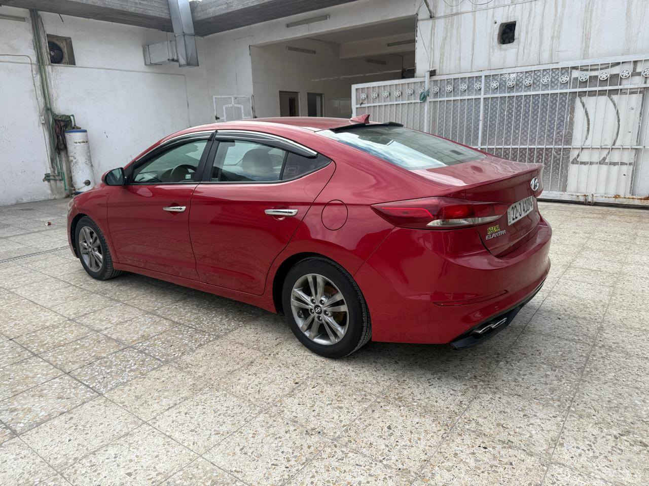 السلام عليكم النترا 2018 رقم اربيل تحويل مباشر بسمي بيه صبغ البنيد فقط بدون دواخل بدون ايرباك سيارة جديدة وجاهزة مابيه اي نقص محرك كير مكفولات صدر امامي خلفي جديد تخم تاير جديد ماشية 96 للاستفسار *********** السعر 122ورقة مكان بغداد
