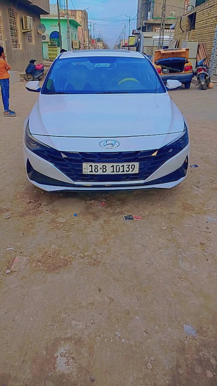 النترا خليجي موديل 2023 السياره كفاله عامه من عدا رصعه  بالدوسه 
محرك 2000 
فتحه تحكمات استيرن 
مانع انزلاق
بصمه
مري شفط
تبريد قطعتين 
السعر 185 وبيهه مجال
الاتصال على الرقم ***********
