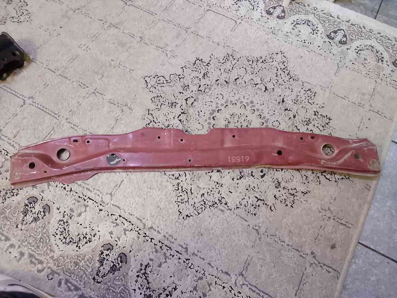 من رخصت الدمن بعد الوعود الكاذبة اعيد النشر غراض كامري مستعملة وجديدة
قيم وخذ لن بقن اجم شغلة من السيارة
***********
