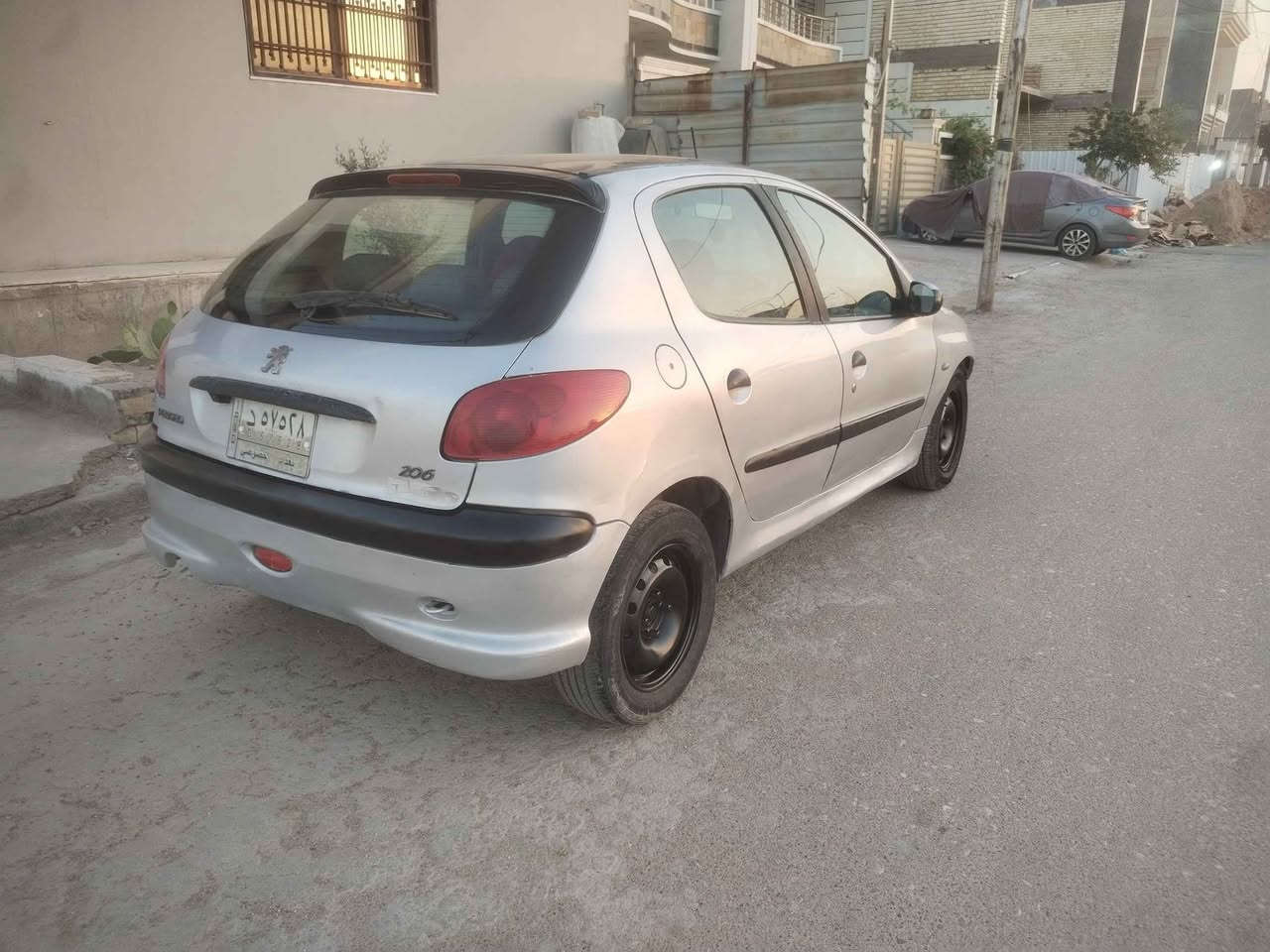 بيجو نوع ٢٠٦ للبيع موديل ٢٠٠٩ سياره جاهزه صبغ قطعتين فقط تبريد كير اوتوا تخم تاير تحويل مباشر العنوان البياع *********** السعر ٤٠ بغداد, العراق
