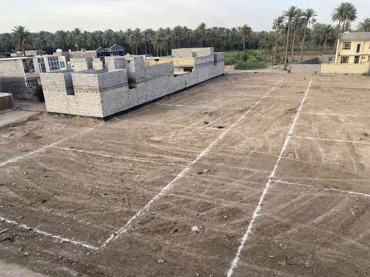 ✨ فرصتك لامتلاك قطعة أرض في موقع مميز! ✨
**بسم الله الرحمن الرحيم**
**السلام عليكم ورحمة الله وبركاته،**
يعلن **مكتب كسار للعقارات** عن فتح باب البيع لقطع أراضٍ سكنية بمساحات ممتازة وموقع مخدوم:
 * 📐 **المساحات المتاحة:** 150 متر مربع | 200 متر مربع.
 * 📍 **الموقع:** حي المتنبي — مجاور مغسل الباشا الحديث.
### 📞 للاستفسار ومعاينة الموقع:
يسعدنا تواصلكم معنا عبر الأرقام التالية:
***********  
‭0780 687 5544‬
أهلاً وسهلاً بالجميع، نسأل الله البركة لنا ولكم 🤲✨
