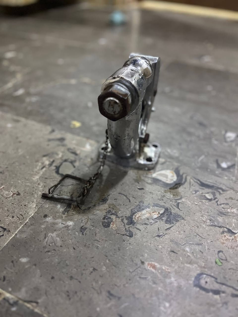 سلام عليكم شباب عدي داينمو مال وبامه وعدي هوك للبيع مكاني كربلاء تواصل ليريدهن ***********
