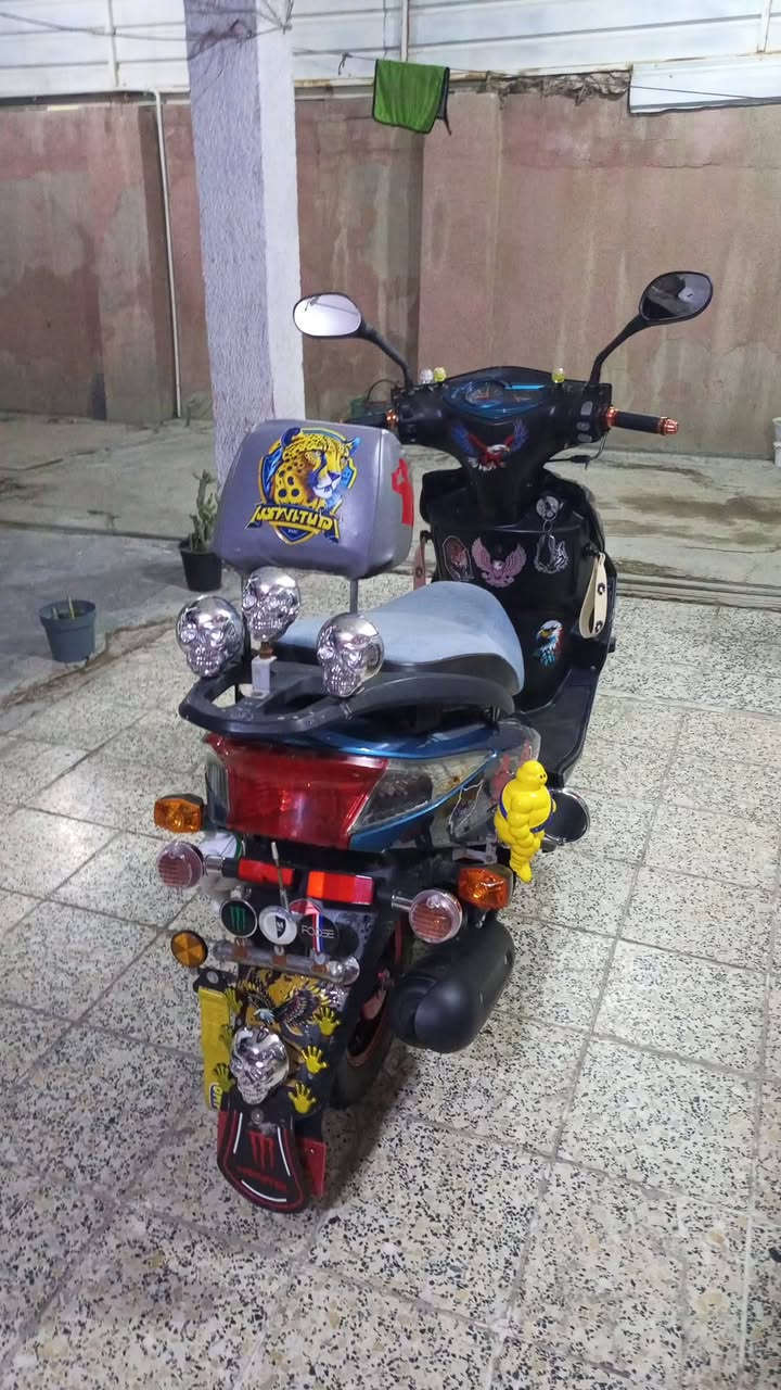 *********** سلام عليكم سكنس ياباني اصلي شرط دراجه مكفوله كفاله عامه جيب فيتر ويفحص اذا طلع برغي مفتوح بيه تاخذه بلاش وتروح جاهزه على اخر حبايه مكينه شرط الكفاله ملحه لادهن ولاكلشي تجي وتفحص اذا مو مكفوله انطيك كروتك وفوك كروتك واني خادم  كهربائيات شرط سلف نص نكره بكل وقت هندر  تخم تاير بلجيس بريكات خلفي امامي ويل كب كيج سرعه كيج بانزين شغال دبلات اماميه خلفيه شرط هورن سيدان صالنصه كاتم الاصليه مكينه خرسه متسمع صوته عالي ناصي عدسه الوان اشاير يسره يمنه باتري بعده بجيسه ستند صفح حساس ريموند عدد 2 تشغيل عن بعد مانع سرقه يعني من اكول كفاله كفاله الدراجه مشروطه واسف عل الاطاله السعر خاص او تتصل وخادم اني
