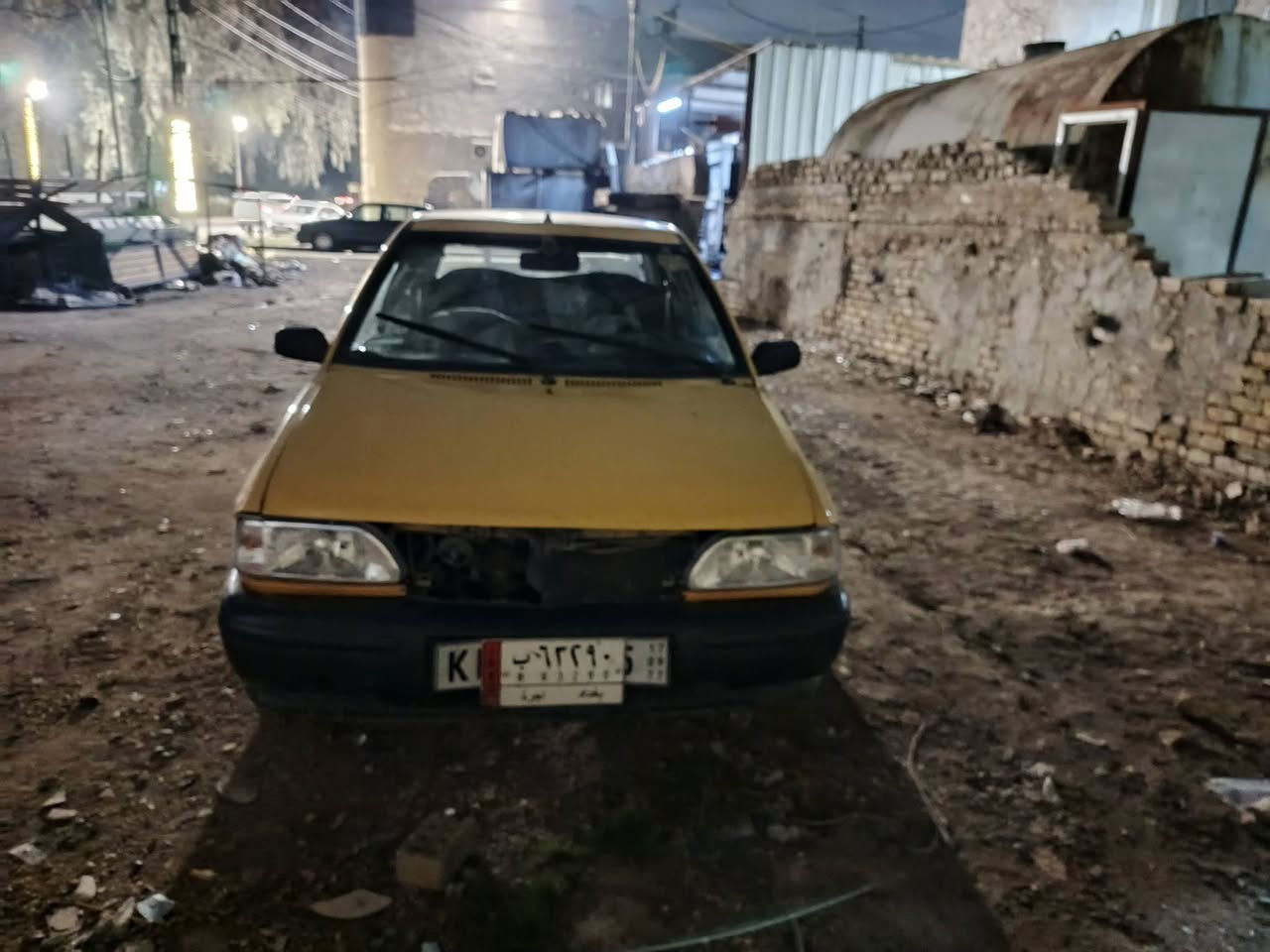 السلام عليكم
‏سايبا ٢٠١٢ رقم الماني 
مصفرة هيئة وغرامات 
سيارة عظمتها حلوة معمره
شواصي معمره زوج جاملغات امامي جدد
صدر امامي خلفي وبولبرينات ودبلات كله جدد مصار ٥ ايام من بدلتهن 
غرفتها كدامكم جديده دوشمتها 
بور استيرن جديد 
باتري جديد 
اكلوبات امامي خلفي جدد 
دسكات جديده بعدني حته مشادهن 
 وهلالة مال جاملغ هم 
وياها شباك جديد بعدني مشاده 
 وياها بنزات جدد سياره 
مكينتها حلوه ونشطه بس بيها تبخير
وكيرها الصبح من كعدت شغلة اليده راخيه تلعب متنمر 
 مكاني البياع بغداد السعر ٢٢ و بيها مجال كلش قليل
***********
***********
