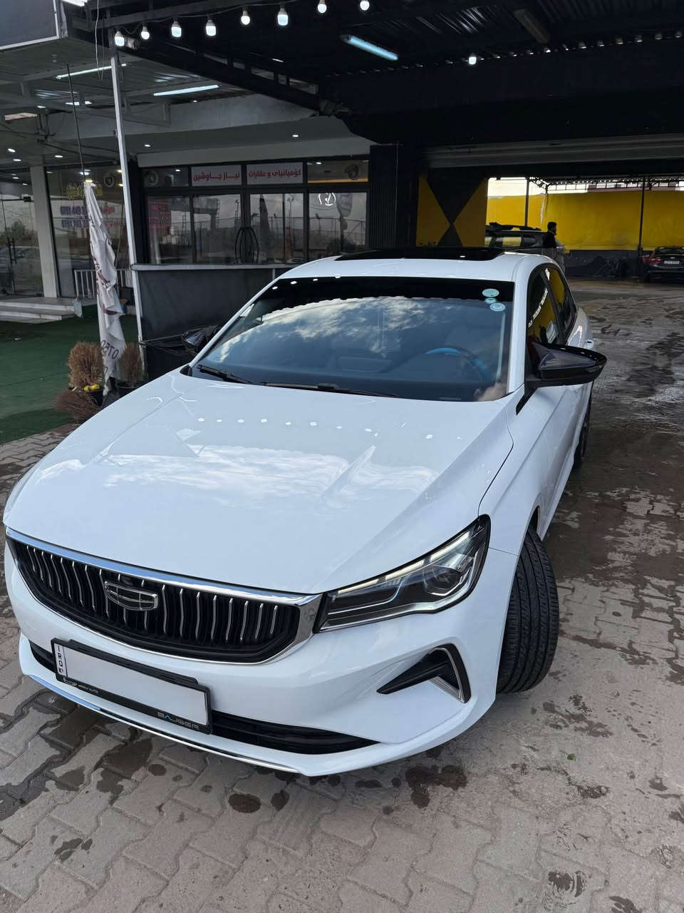 Geely emgrand 2025

جيلي ئيمگراند قه پات مواسه فات 2025

 زور خاوينه 6 سال زه مان شركه باجگر

هيچي نيه هه موو شتيكي به شه رت  

ته نها 28 هه زار كيلو متر رويشتووه

مواسه فات 

به صمه -شغال- سلايت-كوشين جلد -شاشه گه وره - تەحدید سورعە-ده رگا به صمه -حساس-كاميرا-لايت زينون-لايت ليد -بريك به صمه-اتو هولد-سيستمي ئيكو -وه مواسه فاتي تر 

*********** أربيل, العراق
