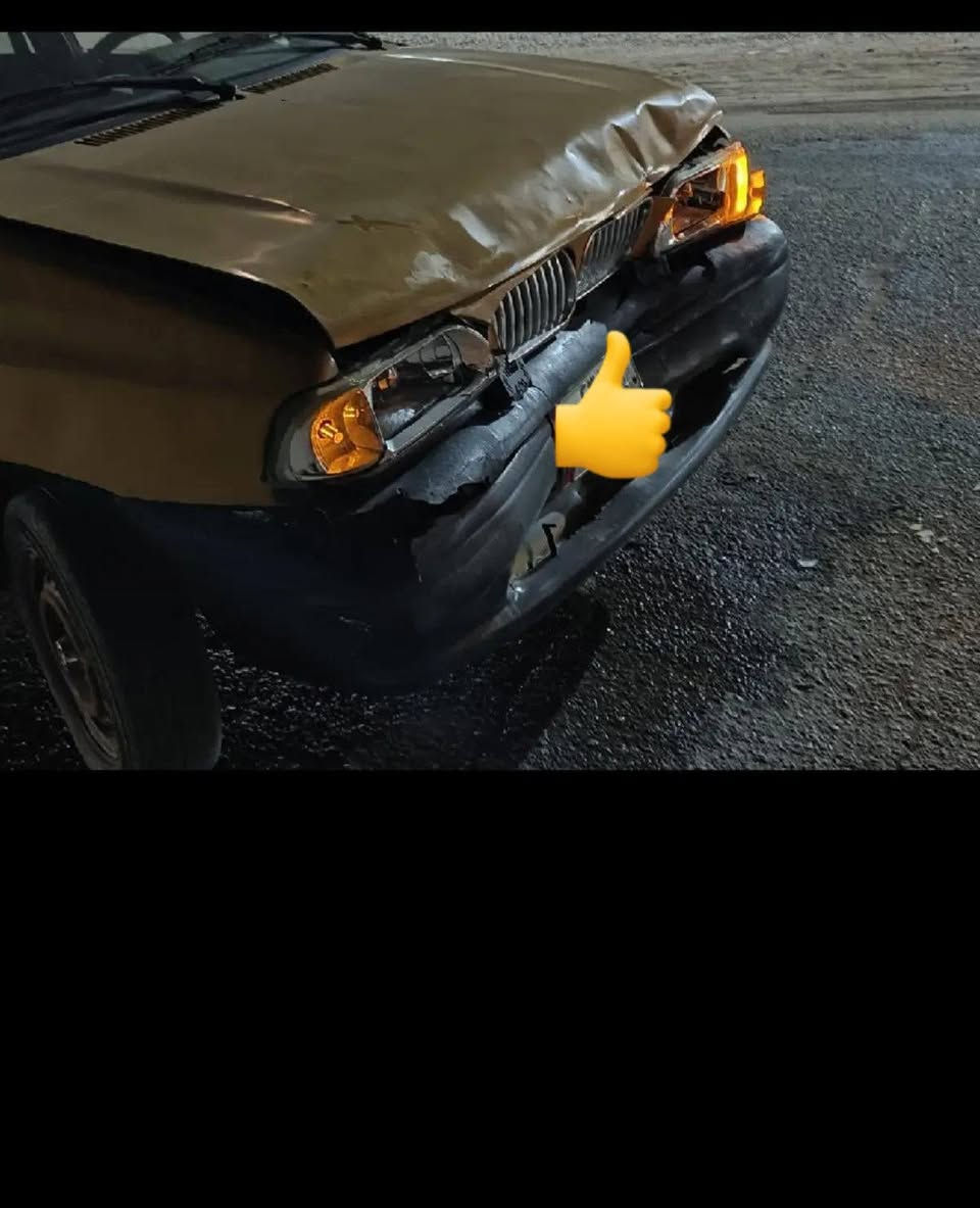 سلام عليكم ورحمة الله وبركاتة سياره سايبه البيع السياره عله ضربتهء تنباع  السياره شغاله سياره حلوه مرتبه موديل 13 السعر 13ورقه وبيهء مجال الستفسار ***********
