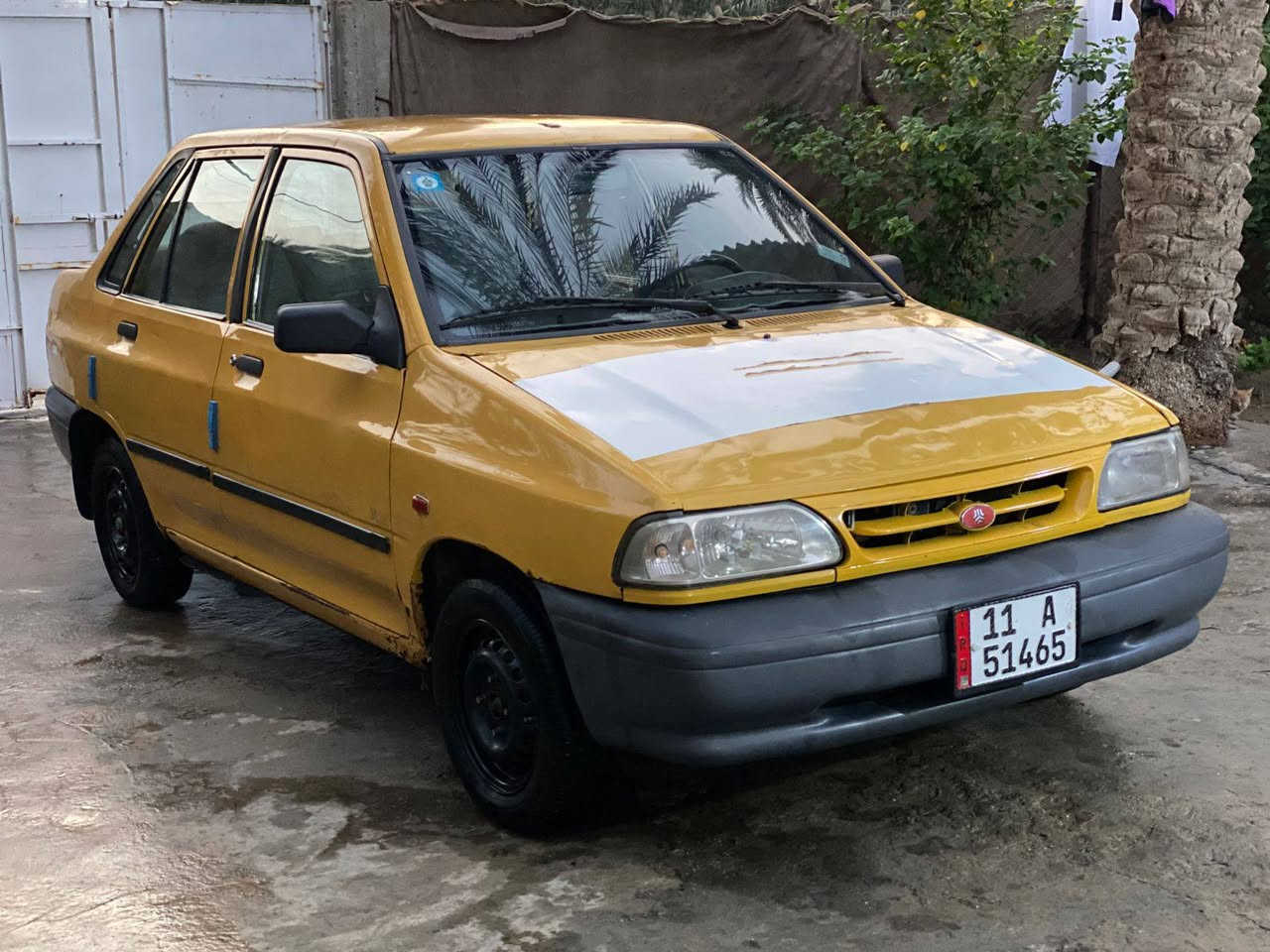 السلام عليكم سايبه مديل 2011 سياره نضيفه مثل ما موضح ب الصور مكيه كير خير من الله تخم تاير وسبير جدد كهربايات كله شغاله مابيه كل نقص منضومت بانزين جديده قبل شهر بدلته فيت بم ونوزلات وبلكات ومجاول ودوشمه جديده يعني مابيه كل نقص السياره مال خبزه رقم بغداد نكليزي مصفره هيئه وغرامات بسمي تحويل ثاني يوم السعر 26 وبيه مجال حك الجيه العنوان بابل المسيب طريق كربلاء بغداد عمود 560 رقم الهاتف ***********
